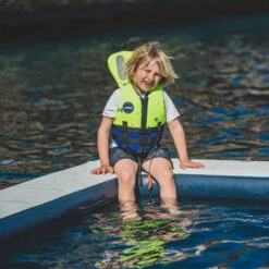 GILET DE SAUVETAGE NEOPRENE JOBE JAUNE SAFETY ENFANT 9 GILET DE SAUVETAGE NEOPRENE JOBE JAUNE SAFETY ENFANT -Paddle Wave Soldes gilet de sauvetage neoprene jobe jaune safety enfant 3