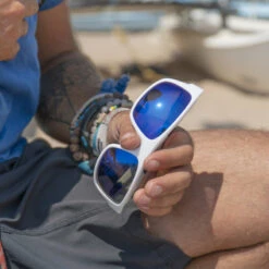 LUNETTES DE SOLEIL VERRE POLARISÉ CREW IRISCO BLANC -Paddle Wave Soldes lunettes de soleil verre polarise crew irisco blanc 2