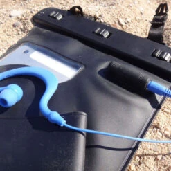 POCHETTE ETANCHE MP3 AVEC PRISE JACK ETANCHE SEAWAG 16 POCHETTE ETANCHE MP3 AVEC PRISE JACK ETANCHE SEAWAG -Paddle Wave Soldes pochette etanche mp3 avec prise jack etanche seawag 5